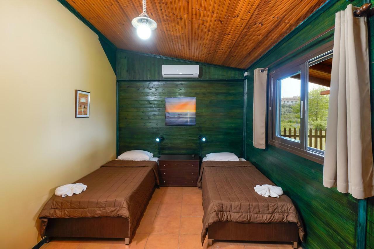 Platanes Apartments Skála Marión エクステリア 写真